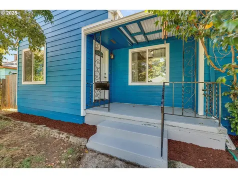 7840 SE Flavel Street Portland OR 97206