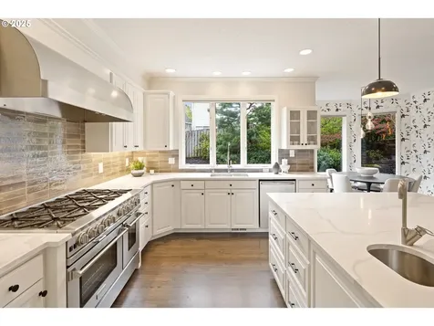 16832 Quail Court Lake Oswego OR 97034