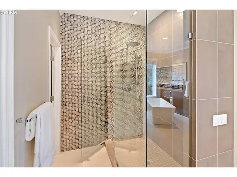 16832 Quail Court Lake Oswego OR 97034