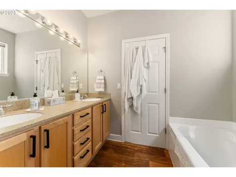13740 SW Willow Top Lane Portland OR 97224