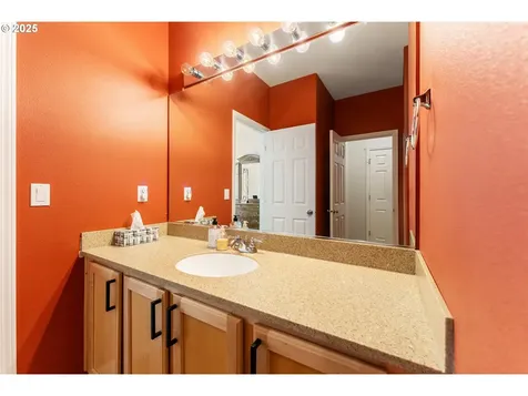 13740 SW Willow Top Lane Portland OR 97224
