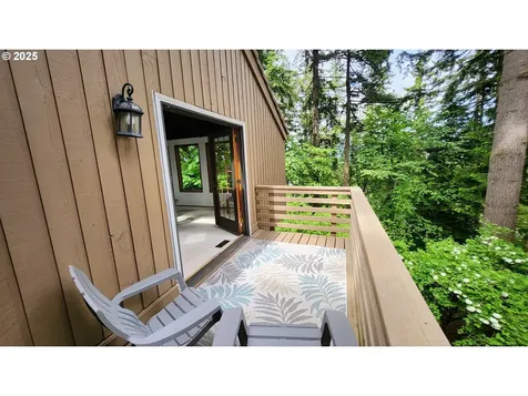 17265 Stanhelma Drive Gladstone OR 97027