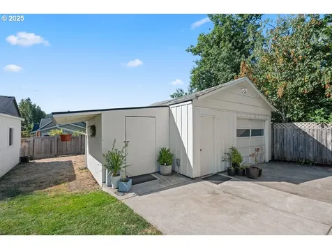 10144 SE Steele Street Portland OR 97266