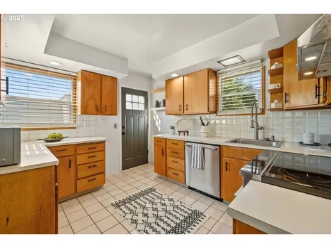 10144 SE Steele Street Portland OR 97266