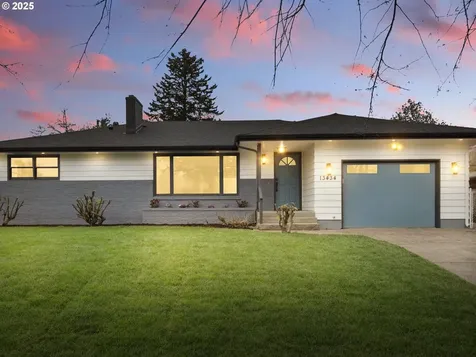 13434 NE Sacramento Street Portland OR 97230