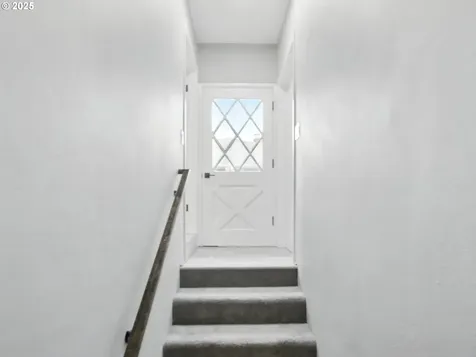 13434 NE Sacramento Street Portland OR 97230