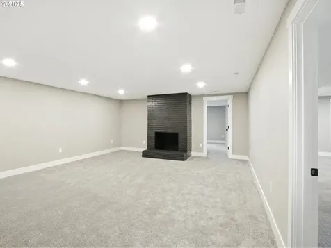 13434 NE Sacramento Street Portland OR 97230
