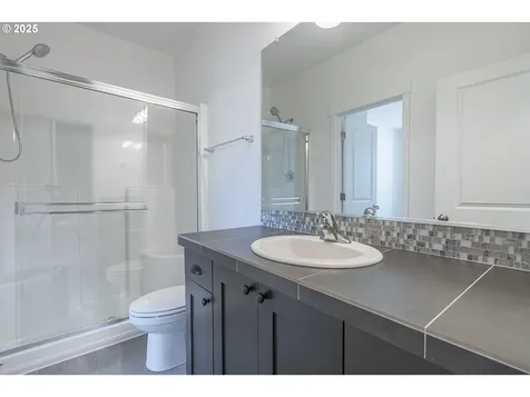 1565 S Quartz Drive Cornelius OR 97113