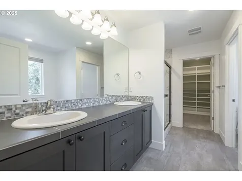 1565 S Quartz Drive Cornelius OR 97113