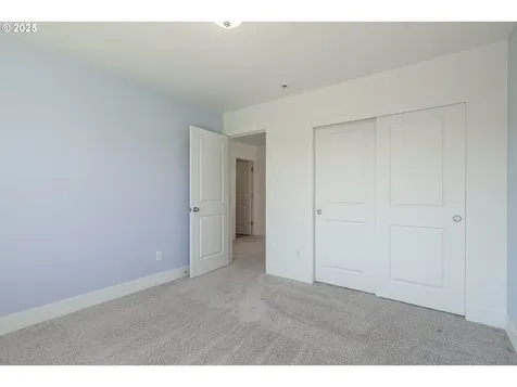 1565 S Quartz Drive Cornelius OR 97113