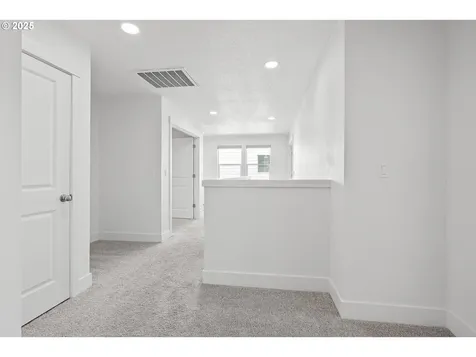 1565 S Quartz Drive Cornelius OR 97113