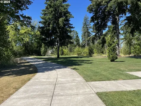 1565 S Quartz Drive Cornelius OR 97113