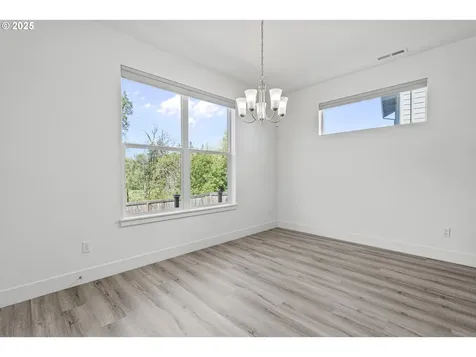 1565 S Quartz Drive Cornelius OR 97113