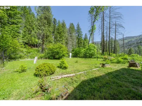 142 Evergreen Springs Lane Idleyld Park OR 97447