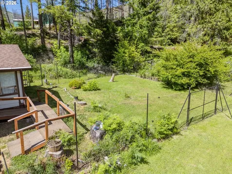 142 Evergreen Springs Lane Idleyld Park OR 97447