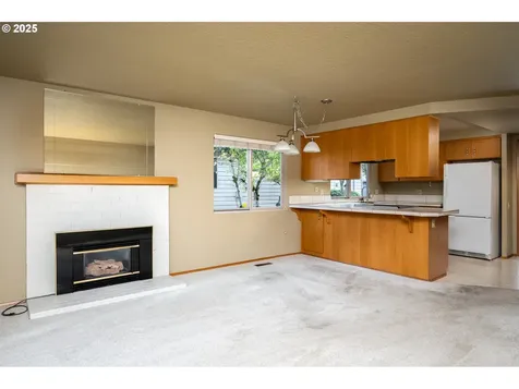 15801 NE Sacramento Street Portland OR 97230
