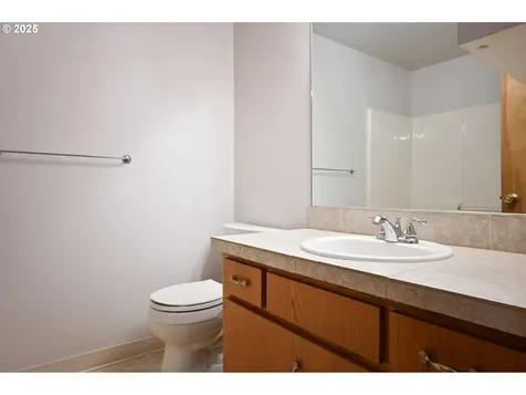 15801 NE Sacramento Street Portland OR 97230