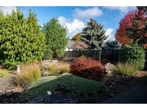 15801 NE Sacramento Street Portland OR 97230