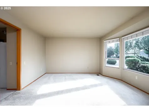 15801 NE Sacramento Street Portland OR 97230