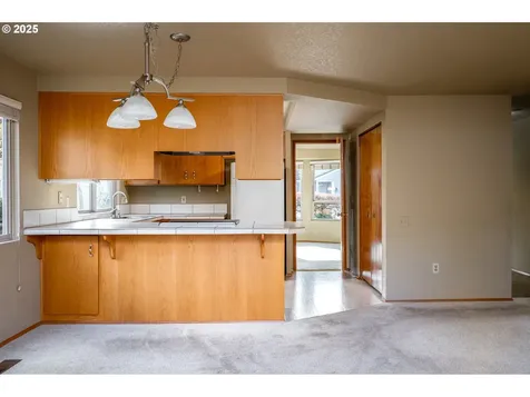 15801 NE Sacramento Street Portland OR 97230