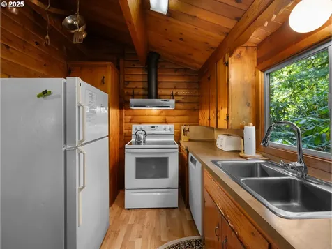 22505 E Lolo Pass Road Rhododendron OR 97049