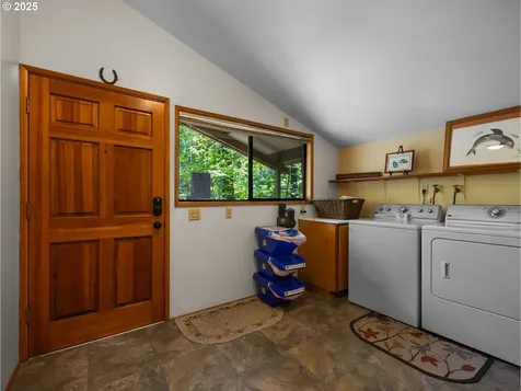 22505 E Lolo Pass Road Rhododendron OR 97049