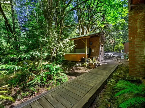 22505 E Lolo Pass Road Rhododendron OR 97049
