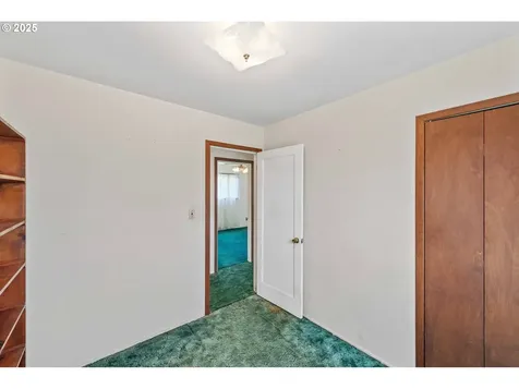 856 Pacific Avenue Coos Bay OR 97420