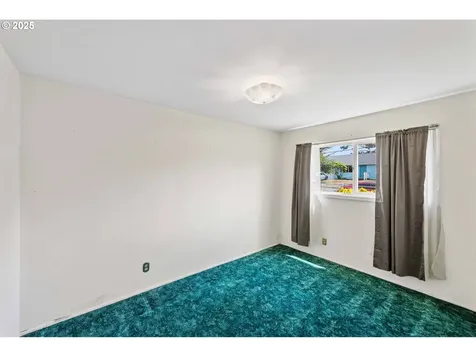 856 Pacific Avenue Coos Bay OR 97420