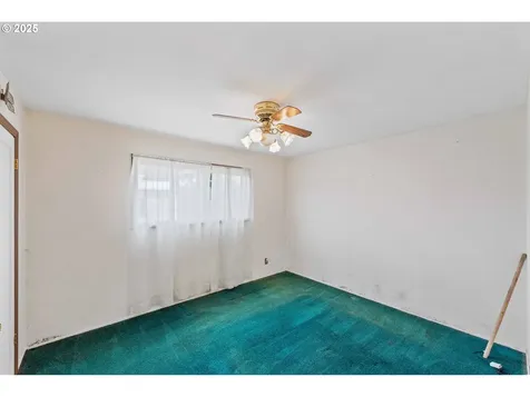 856 Pacific Avenue Coos Bay OR 97420