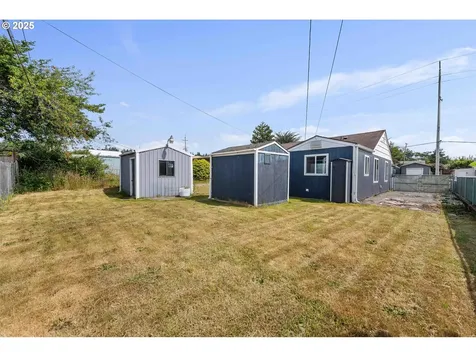 856 Pacific Avenue Coos Bay OR 97420