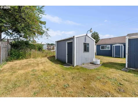 856 Pacific Avenue Coos Bay OR 97420