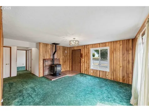 856 Pacific Avenue Coos Bay OR 97420