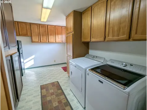 809 N 8th Avenue Elgin OR 97827