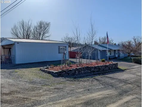 809 N 8th Avenue Elgin OR 97827