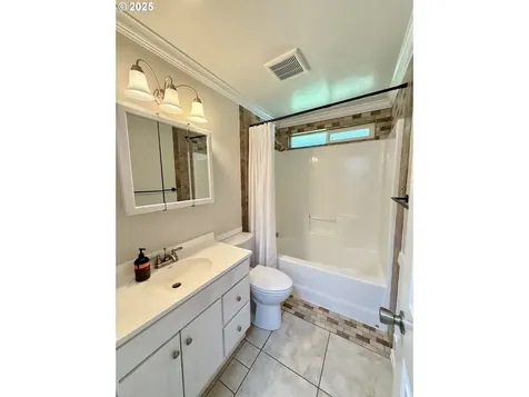 1206 Iris Street Brookings OR 97415