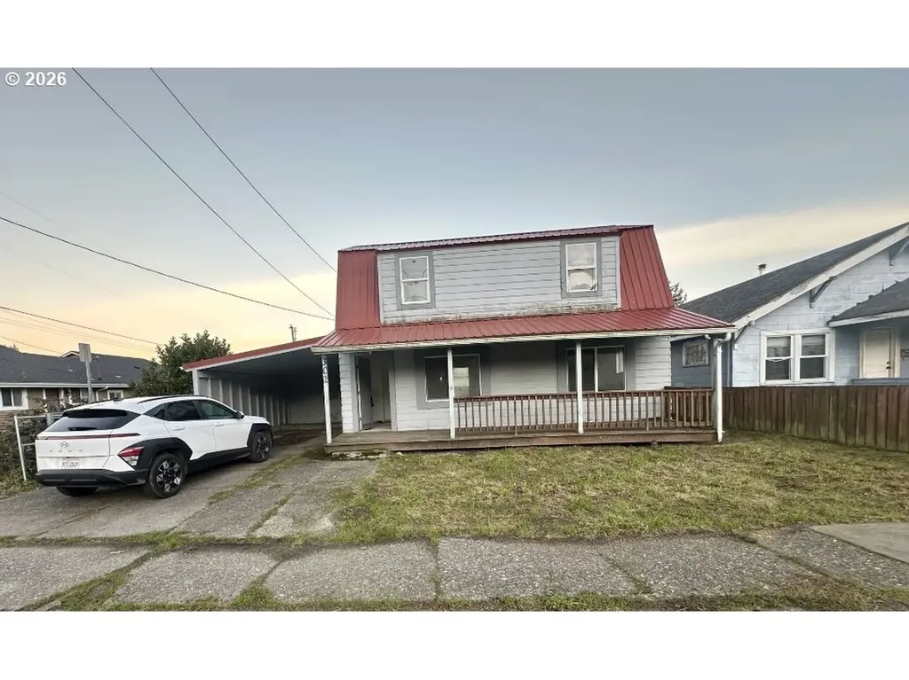 302 S 10th Street Coos Bay OR 97420