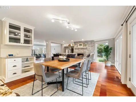 7028 SW Arranmore Way Portland OR 97223
