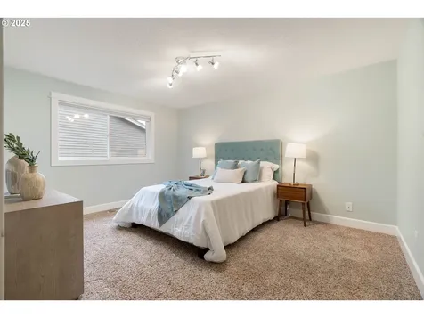 7028 SW Arranmore Way Portland OR 97223
