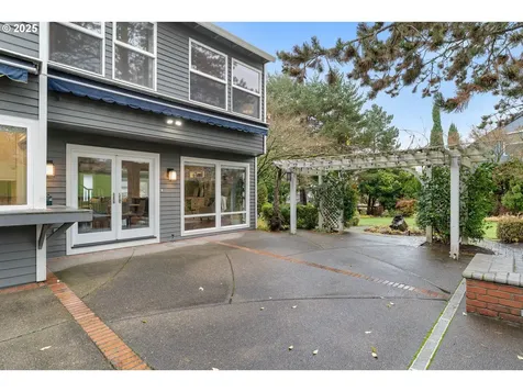 7028 SW Arranmore Way Portland OR 97223