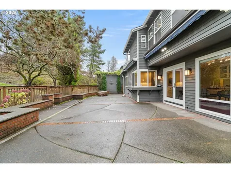 7028 SW Arranmore Way Portland OR 97223