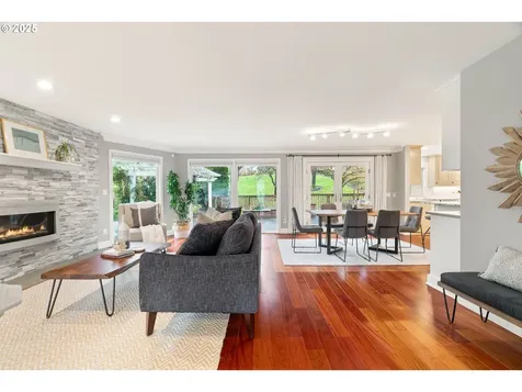 7028 SW Arranmore Way Portland OR 97223