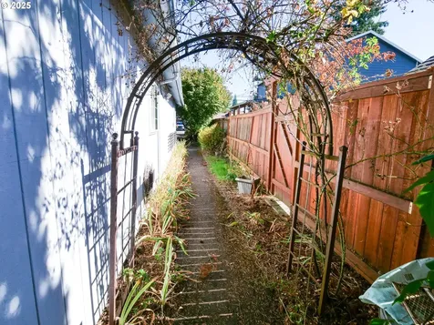 1801 SE 176th Avenue Portland OR 97233