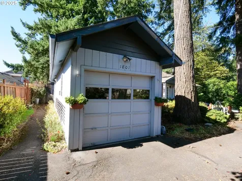 1801 SE 176th Avenue Portland OR 97233