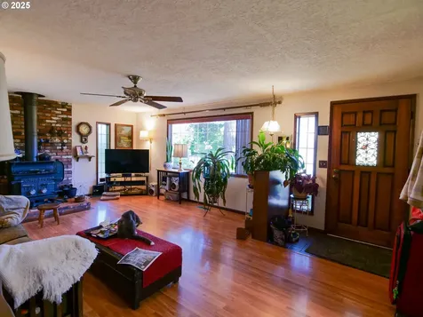 1801 SE 176th Avenue Portland OR 97233
