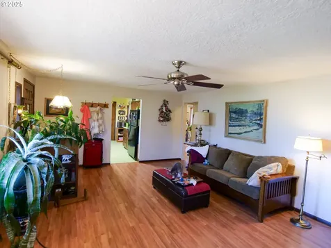 1801 SE 176th Avenue Portland OR 97233