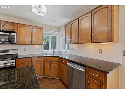 215 NW 150th Way Vancouver WA 98685