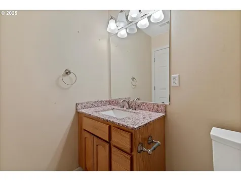 215 NW 150th Way Vancouver WA 98685