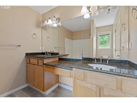 215 NW 150th Way Vancouver WA 98685