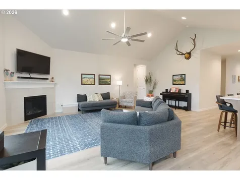 1746 N Millican Creek Street Lafayette OR 97127